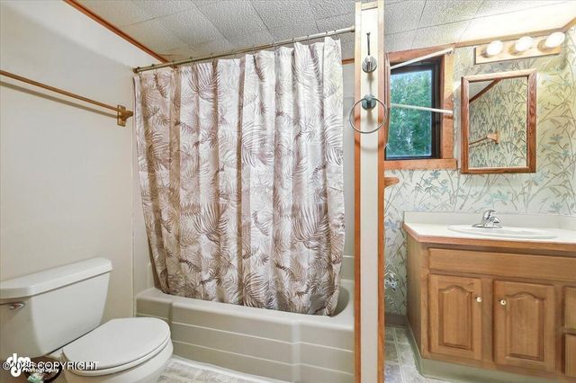 7430 W Dean Drive, Wasilla, AK 99654