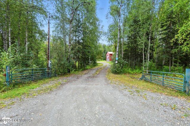 7430 W Dean Drive, Wasilla, AK 99654