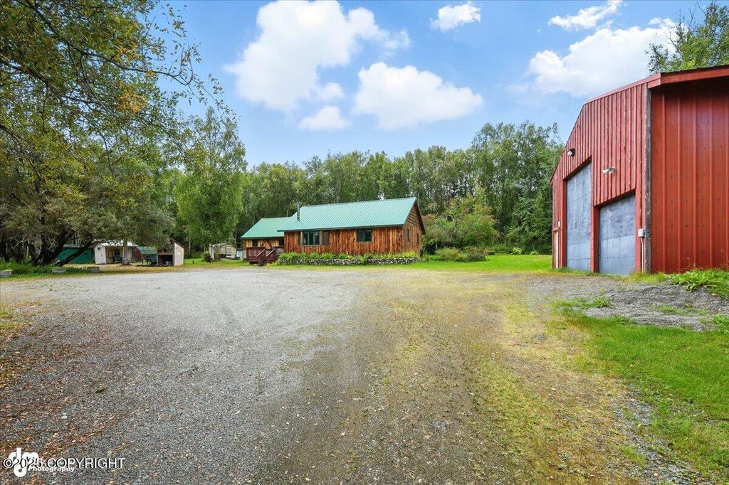 7430 W Dean Drive, Wasilla, AK 99654