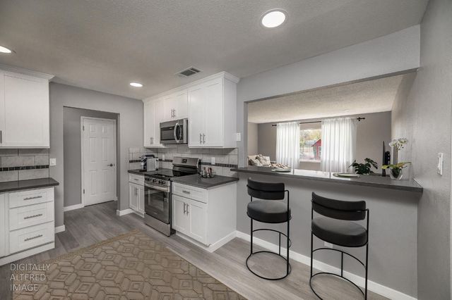 3221 Cheyenne Dr, Merced, CA 95348