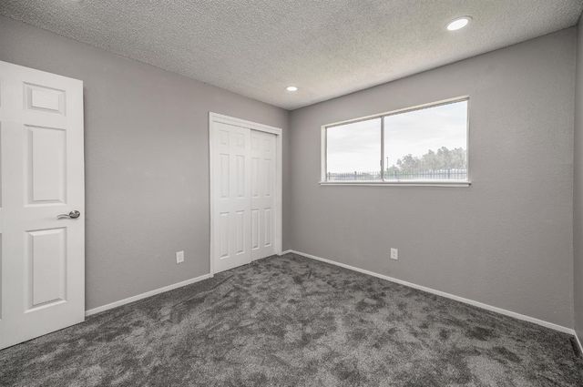 3221 Cheyenne Dr, Merced, CA 95348
