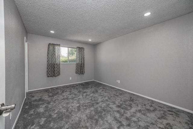 3221 Cheyenne Dr, Merced, CA 95348