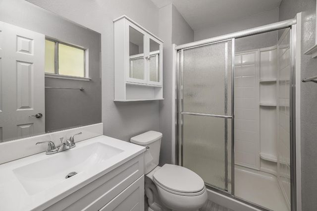 3221 Cheyenne Dr, Merced, CA 95348