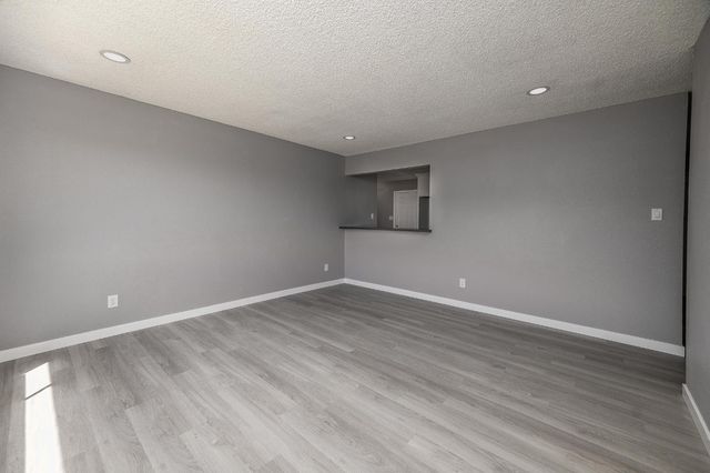 3221 Cheyenne Dr, Merced, CA 95348