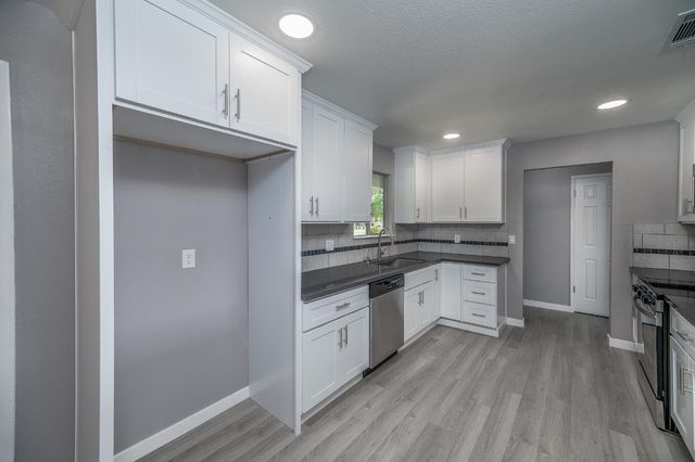 3221 Cheyenne Dr, Merced, CA 95348