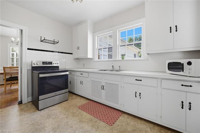 43 Brandon RD, Newport News, VA 23601