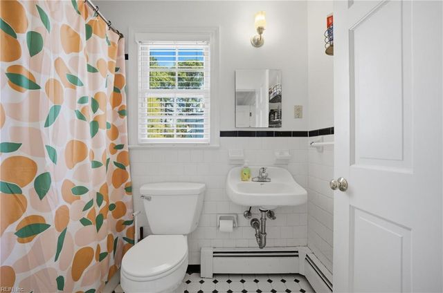 43 Brandon RD, Newport News, VA 23601