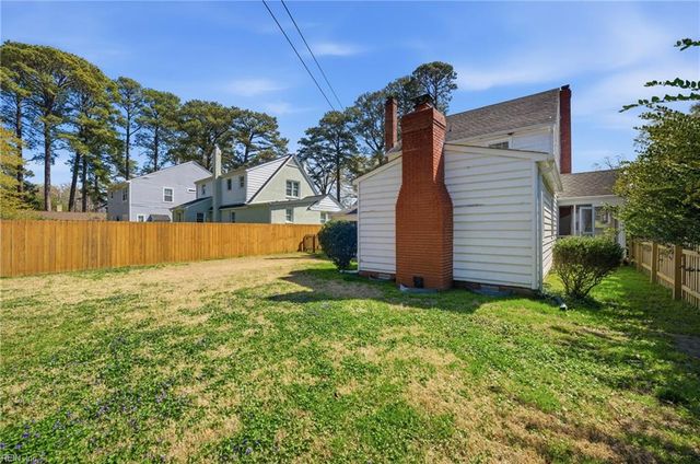 43 Brandon RD, Newport News, VA 23601