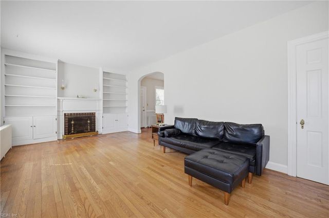 43 Brandon RD, Newport News, VA 23601