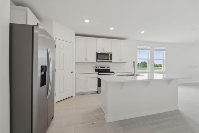 325 CASTLE DRIVE, Lake Alfred, FL 33850