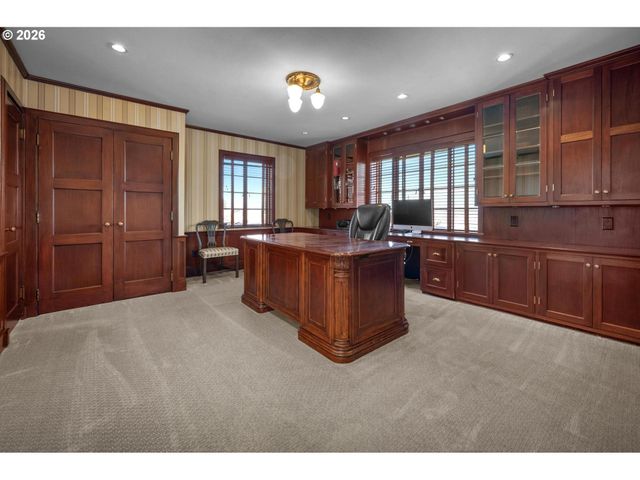 1490 Sw CLIFTON St, Portland, OR 97201