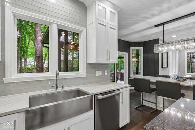 10116 Brooks School Road, Fishers, IN 46037