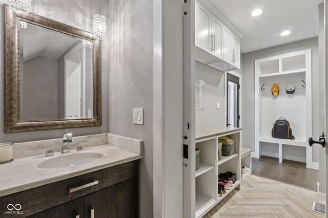 10116 Brooks School Road, Fishers, IN 46037