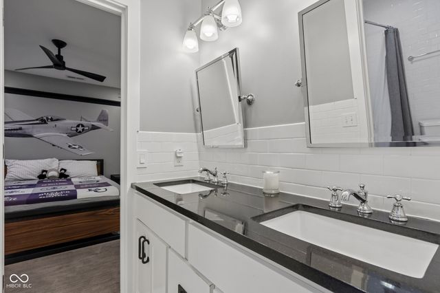 10116 Brooks School Road, Fishers, IN 46037