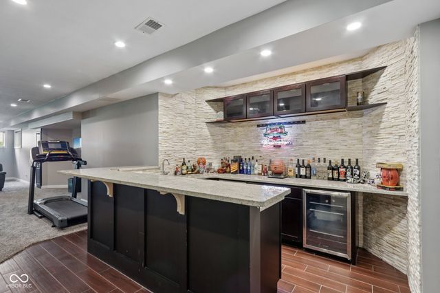 10116 Brooks School Road, Fishers, IN 46037