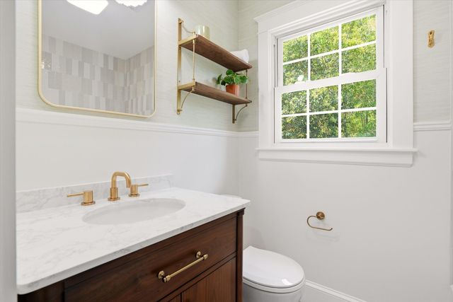 933 Cottingham Drive, Mount Pleasant, SC 29464