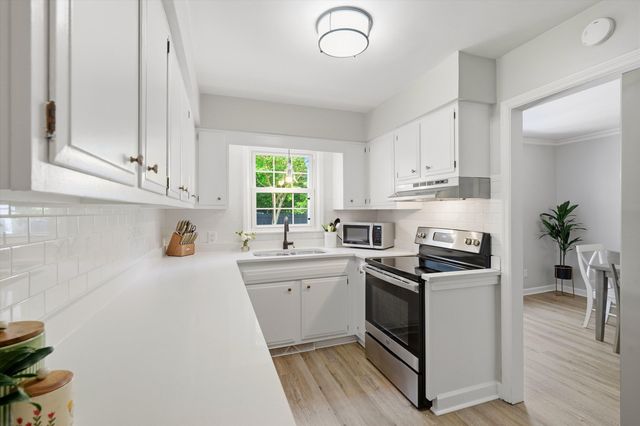 933 Cottingham Drive, Mount Pleasant, SC 29464
