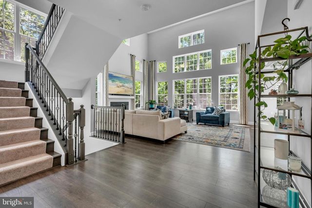 7102 DEER VALLEY RD, Highland, MD 20777