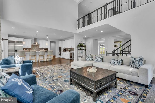 7102 DEER VALLEY RD, Highland, MD 20777