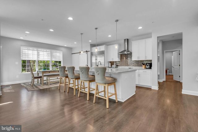 7102 DEER VALLEY RD, Highland, MD 20777