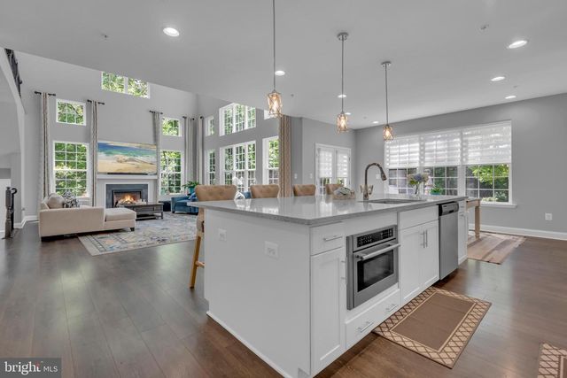 7102 DEER VALLEY RD, Highland, MD 20777