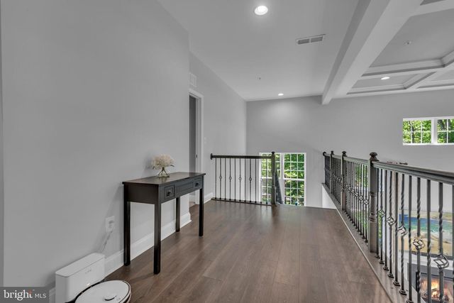 7102 DEER VALLEY RD, Highland, MD 20777