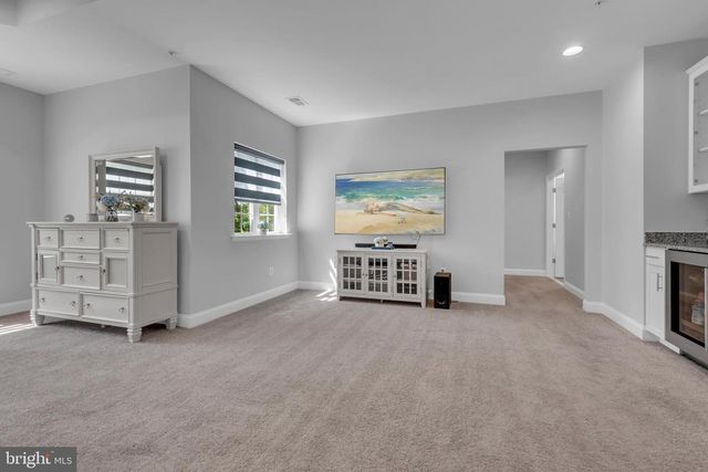 7102 DEER VALLEY RD, Highland, MD 20777