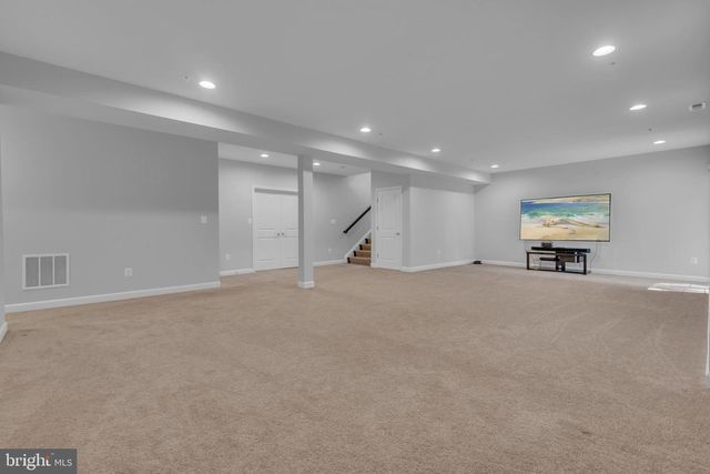 7102 DEER VALLEY RD, Highland, MD 20777