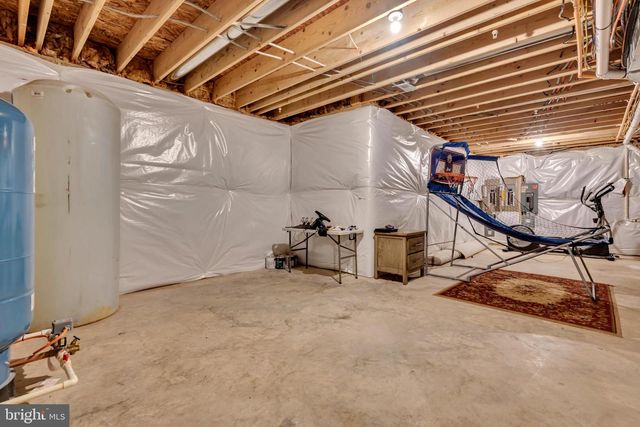 7102 DEER VALLEY RD, Highland, MD 20777