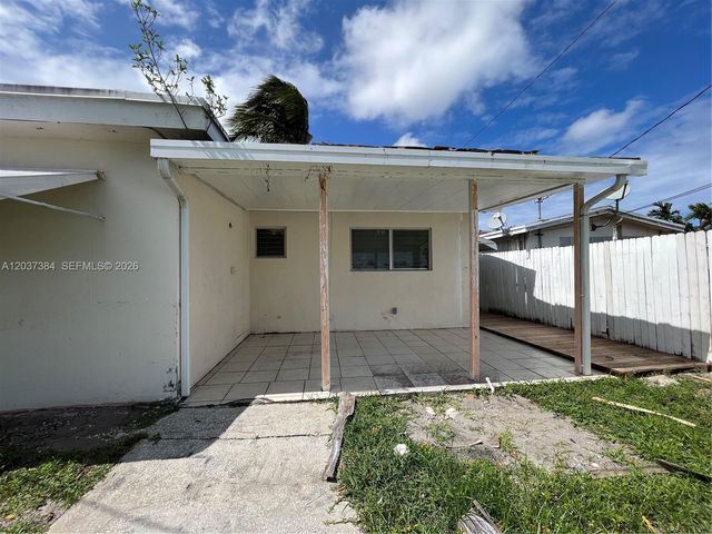 240 NW 48th Ct, Oakland Park, FL 33309