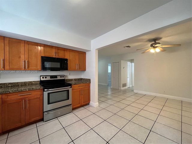 240 NW 48th Ct, Oakland Park, FL 33309