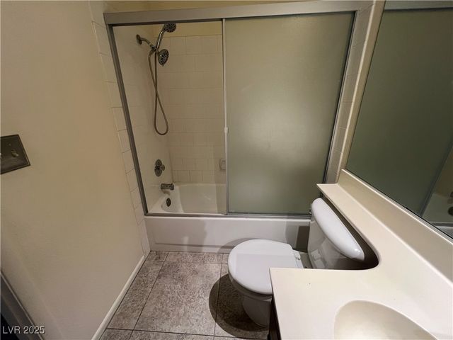 8901 Clear Blue Drive, Las Vegas, NV 89117