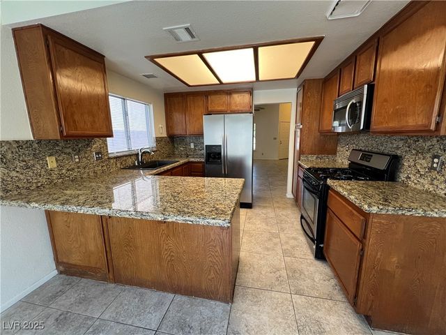 8901 Clear Blue Drive, Las Vegas, NV 89117