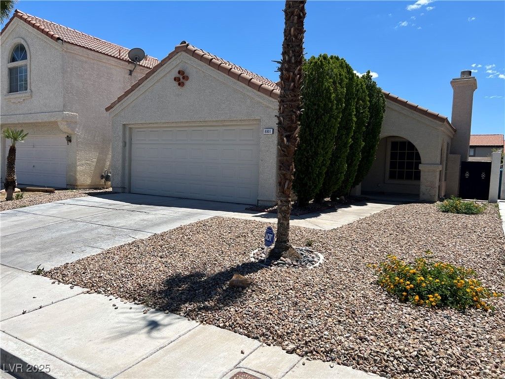 8901 Clear Blue Drive, Las Vegas, NV 89117