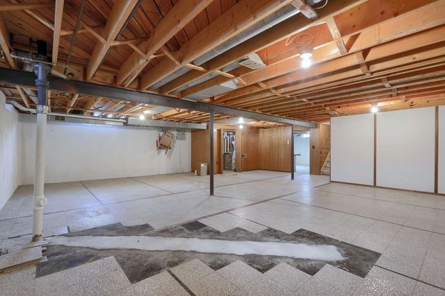 30616 Mcgrath Drive, Warren, MI 48093