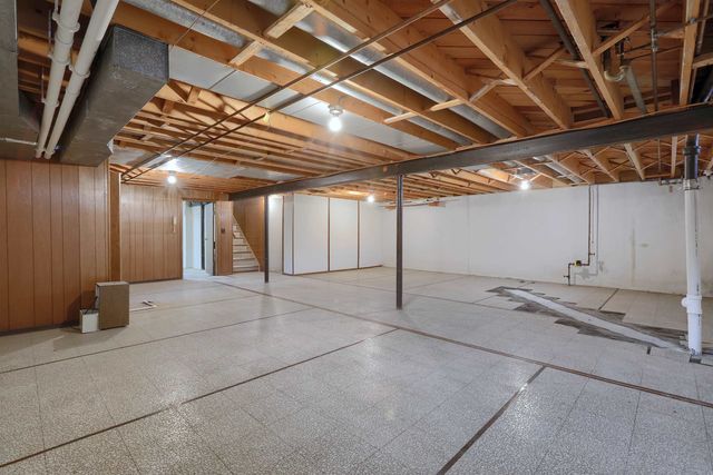 30616 Mcgrath Drive, Warren, MI 48093