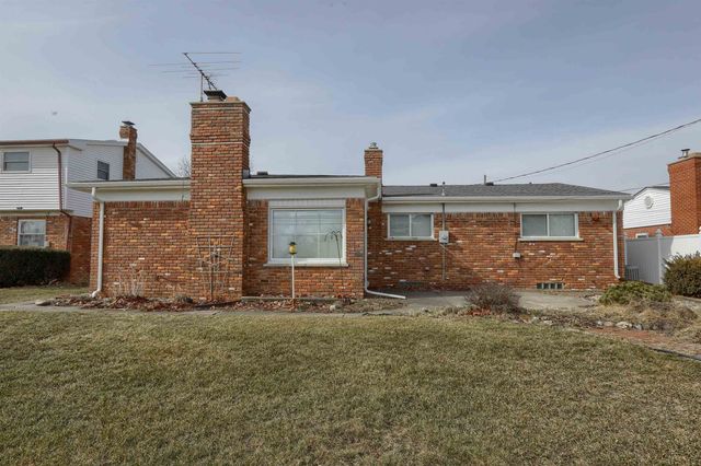 30616 Mcgrath Drive, Warren, MI 48093