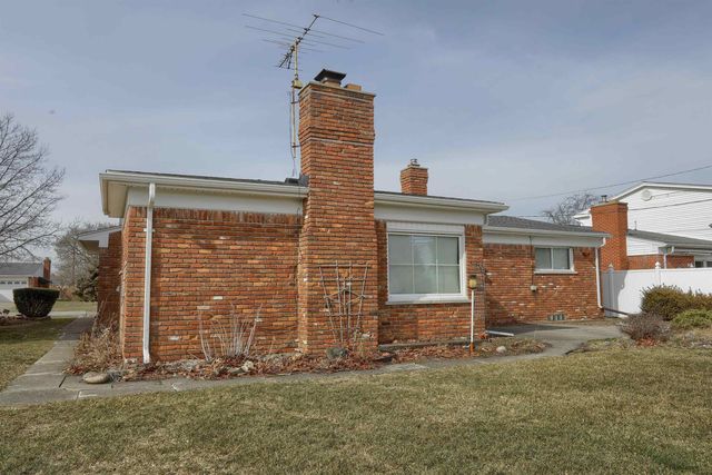 30616 Mcgrath Drive, Warren, MI 48093