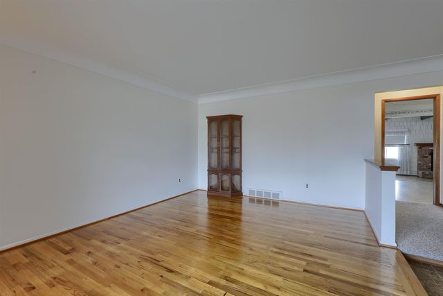 30616 Mcgrath Drive, Warren, MI 48093