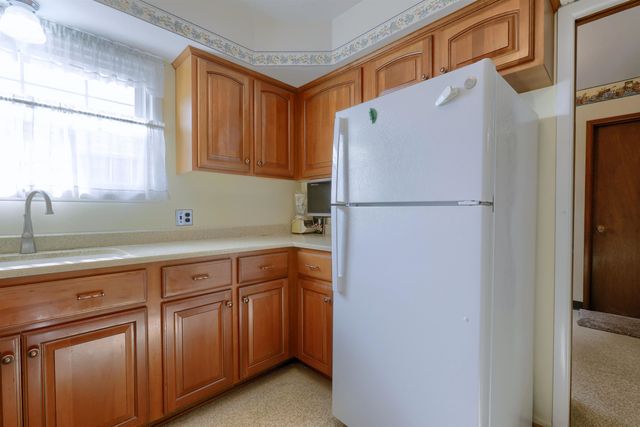 30616 Mcgrath Drive, Warren, MI 48093