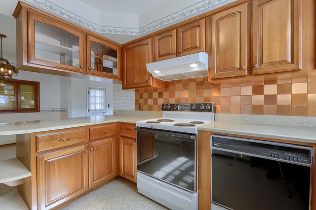 30616 Mcgrath Drive, Warren, MI 48093