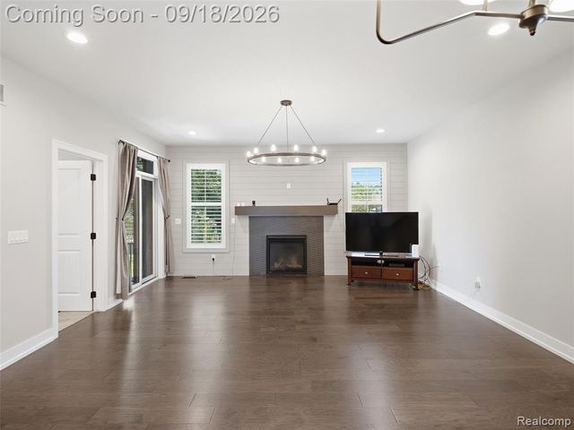 54893 Camden Court, Shelby Twp, MI 48316