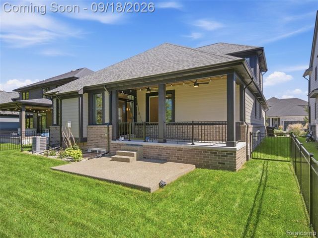 54893 Camden Court, Shelby Twp, MI 48316