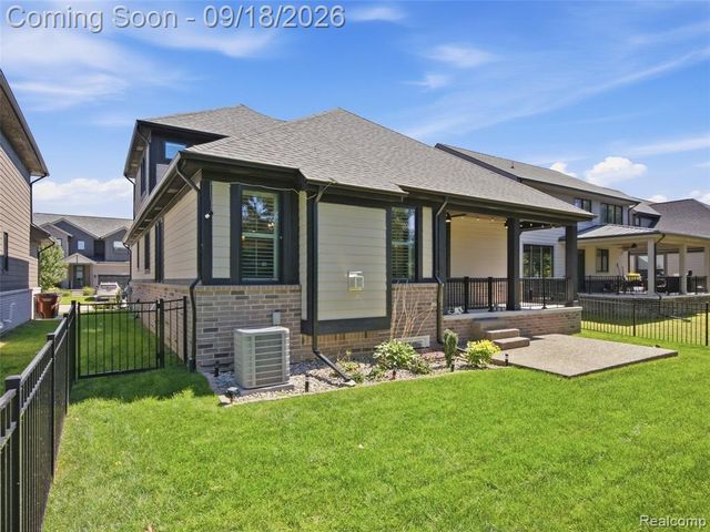 54893 Camden Court, Shelby Twp, MI 48316