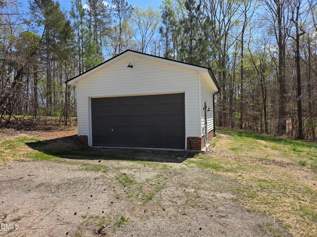 3573 Riverview Circle, Oxford, NC 27565