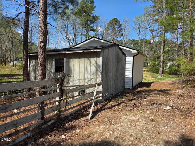 3573 Riverview Circle, Oxford, NC 27565