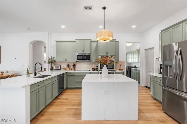 4926 SW 27th PL, Cape Coral, FL 33914