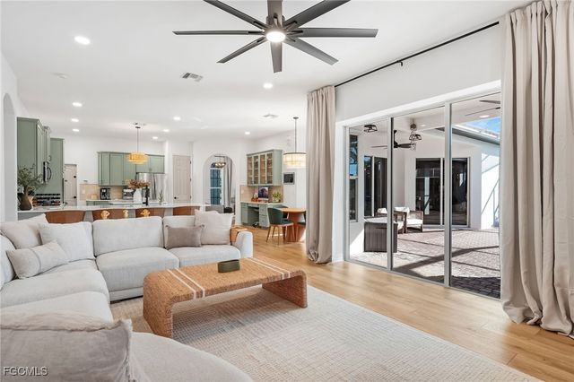 4926 SW 27th PL, Cape Coral, FL 33914