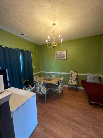 4826 Hairston Park Square, Stone Mountain, GA 30083