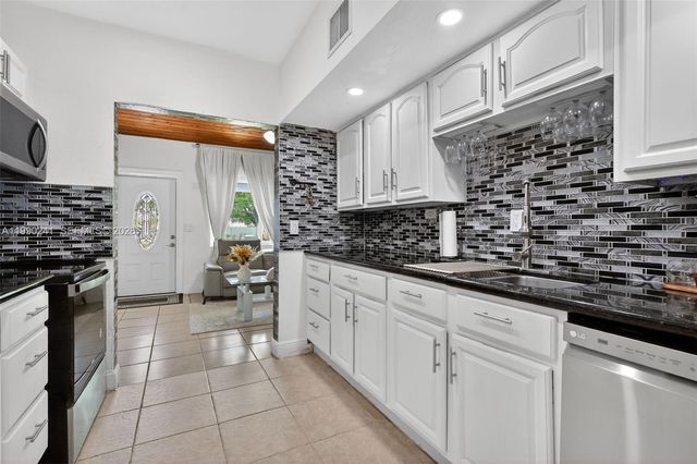 30232 SW 172nd Ave, Homestead, FL 33030